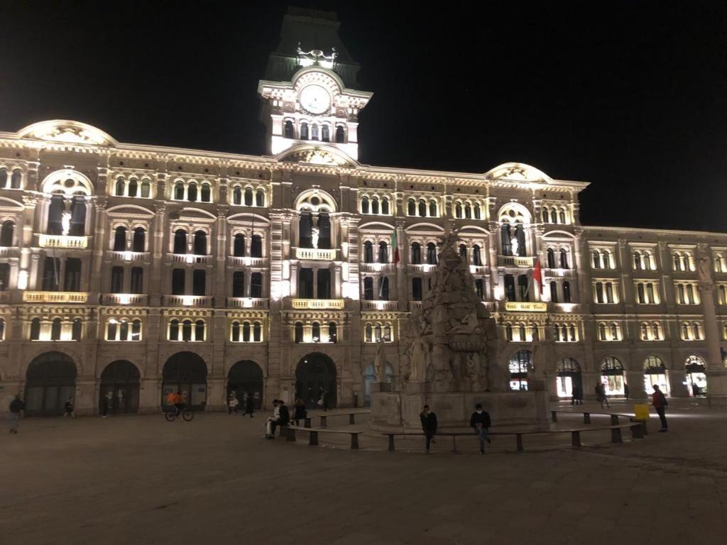 Aparthotel Torretta Eight Trieste Exteriör bild