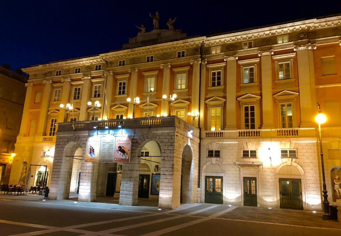 Aparthotel Torretta Eight Trieste Exteriör bild